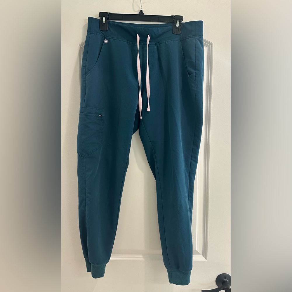 FIGS Women's Caribbean Blue Medium Zamora Jogger Small Catarina Top - Picture 5 of 12